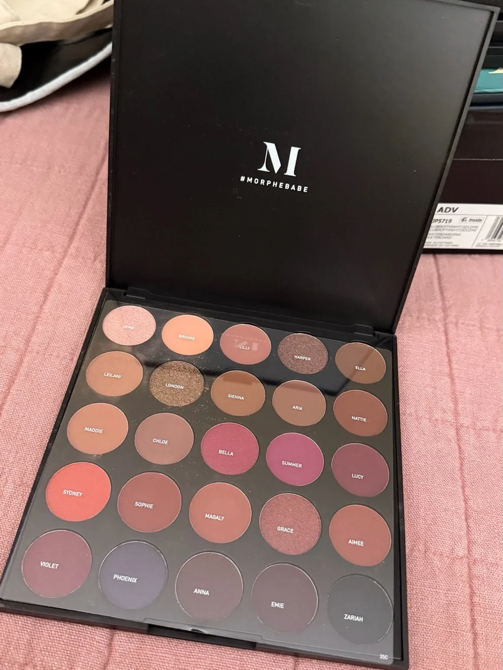 Morphe C25 Eyeshadow Palette — Cream, Pink, Brown & Berry Mix